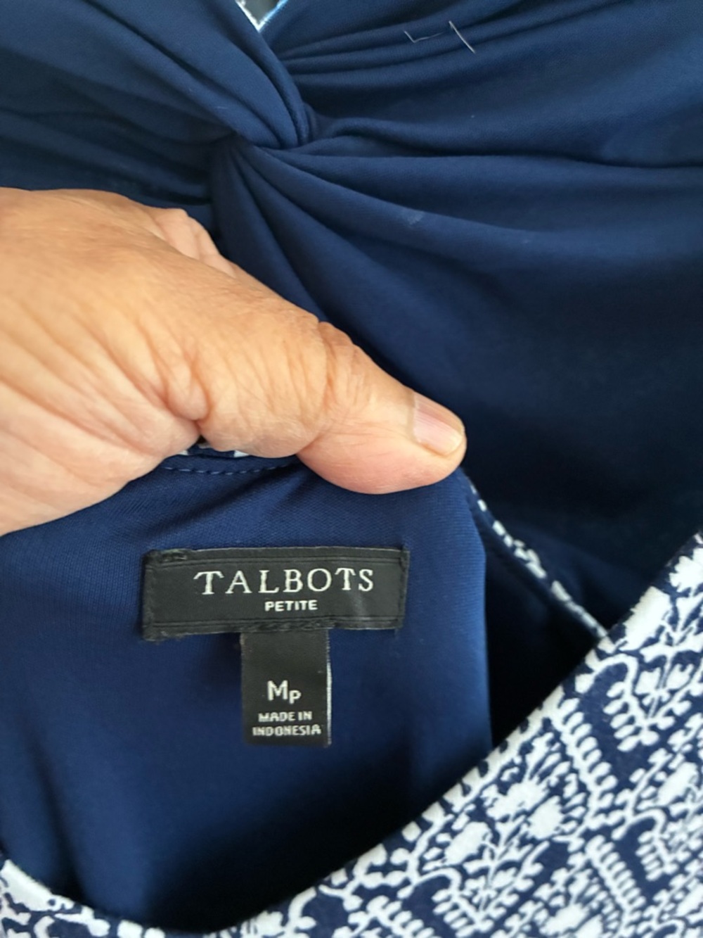 Talbots women’s medallion print twist-back jersey jumpsuit. - Picture 6 of 6